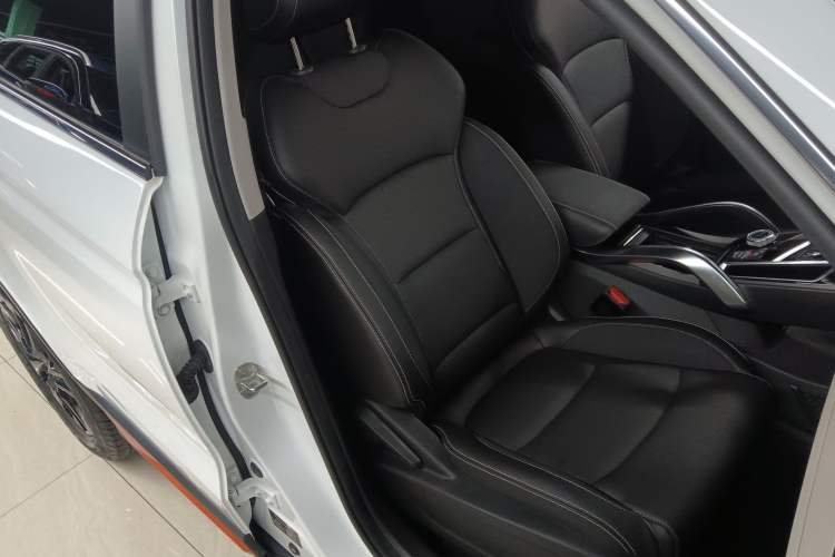 Used Geely Auto Emgrand X7 Sport 2022 Boyue X 1.8TD DCT Smart Model Right Front Seat