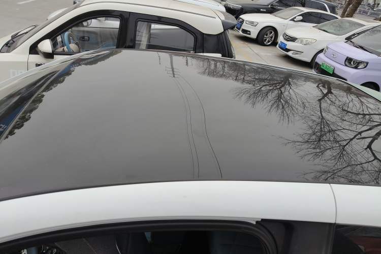 Used Chery Little Ant 2022 Revised Version Sweet Pink Edition Half-Sugar Version Lithium Iron Phosphate 30.7 kWh 30 kW 301 km