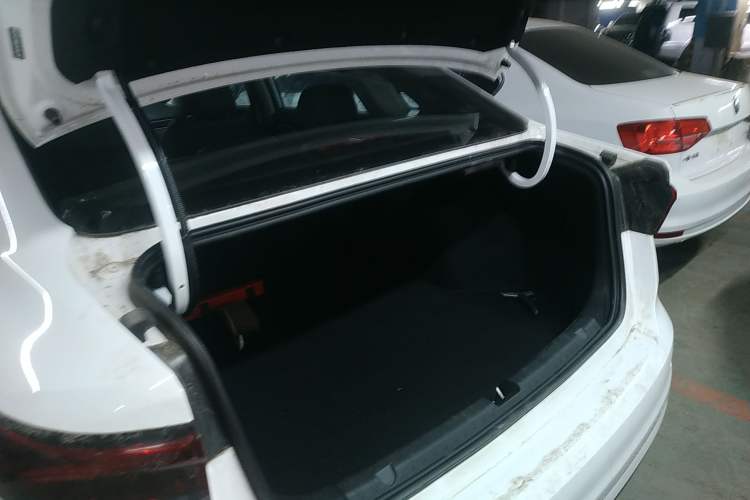 Used Geely Auto Emgrand 2025 4th Generation 1.5L CVT Starry Edition
