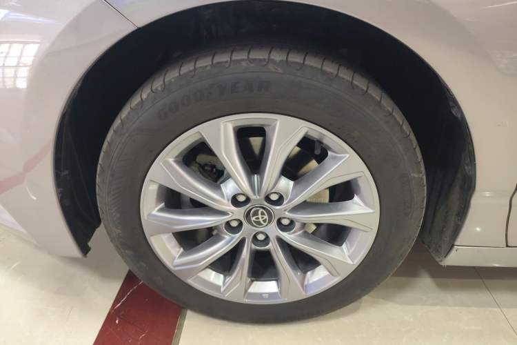 Used Toyota Avalon 2024 Dual-Motor 2.0L Premium Edition Left Front Wheel Hub