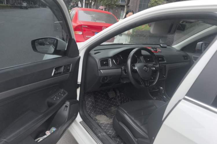 Used Volkswagen Lavida 2017 230TSI DSG Comfort Edition Driver Seat