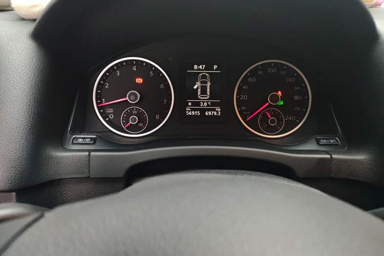 Used Volkswagen Tiguan 2016 280TSI Automatic Two-Wheel Drive Silk Road Comfort Edition Odometer Close Up