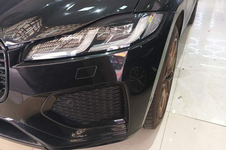 Used Jaguar F-PACE 2022 P250 R-Dynamic BLACK
