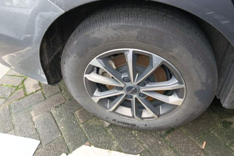 Used BYD Destroyer 05 2023 Champion Edition DM-i 55KM Luxury Model Right Rear Wheel Hub