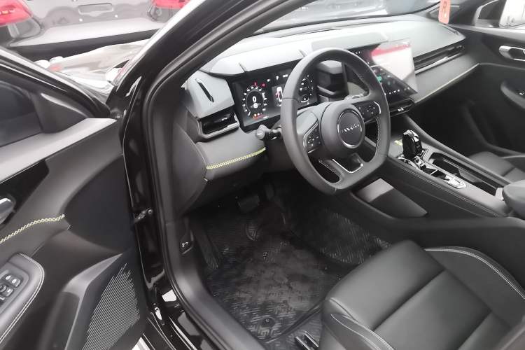 Used Lynk & Co 03 2023 2.0TD DCT JingPro