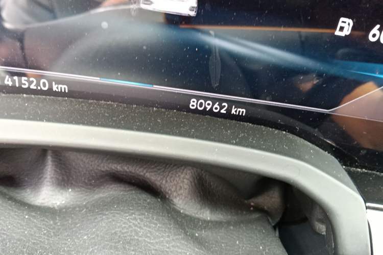 Used Volkswagen Touareg 2019 3.0 TSI RuiFeng Edition China VI Standard Odometer Close Up