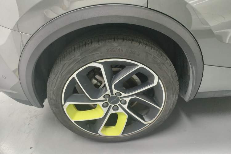 Used Lynk & Co 05 2020 2.0TD Two-Wheel Drive Shine Halo
