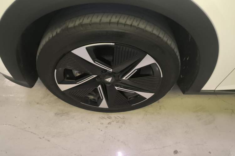 Used Deepal S07 2023 200Max Range-Extended Version
