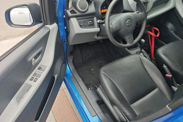 Used Suzuki Alto 2013 1.0L Automatic Luxury Model Driver Seat