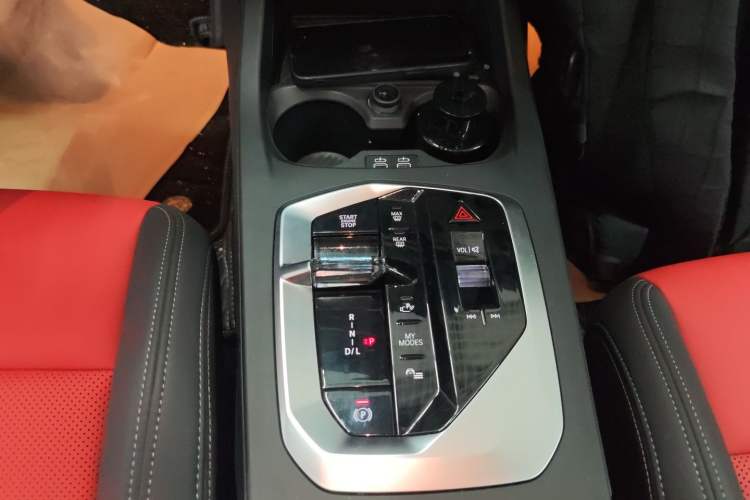 Used BMW 2 Series 2025 225L M Sport Night Edition Package Gear Lever