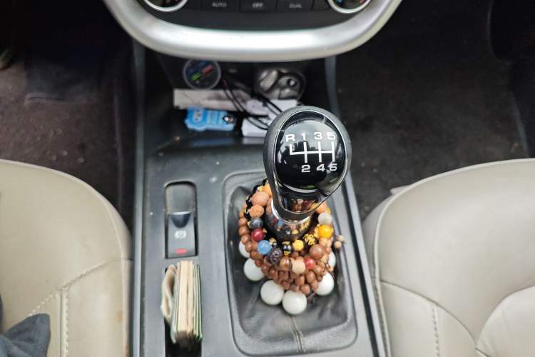 Used Bestune X80 2013 2.0L manual luxury version