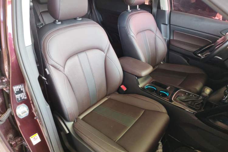 Used GAC Trumpchi GS4 2018 235T Automatic Two-Wheel-Drive Supreme Edition Right Front Seat