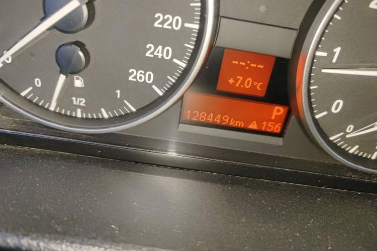 Used BMW X1 2015 sDrive18i Leading Edition
