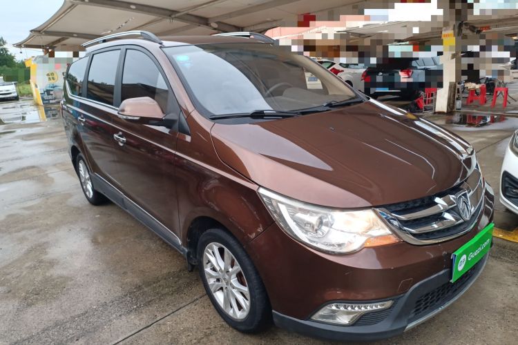 Used Baojun 730 2014 1.5L manual Comfort version 7 seats
