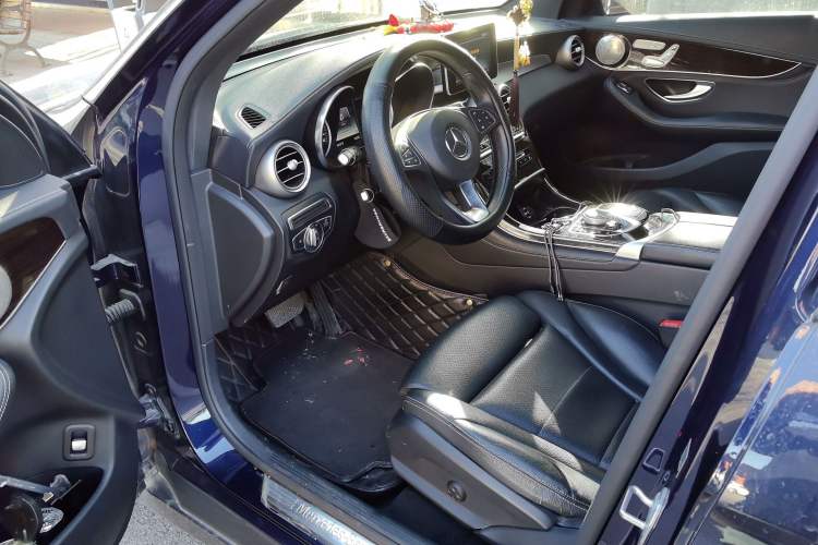 Used Mercedes-Benz GLC 2017 GLC 260 4MATIC Dynamic Edition