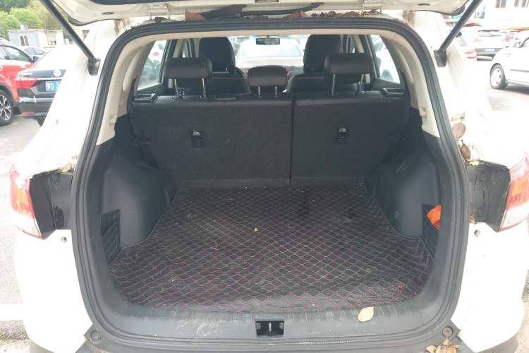 Used Dongfeng Aeolus AX7 2016 1.4T Manual Zhuyue Model Trunk