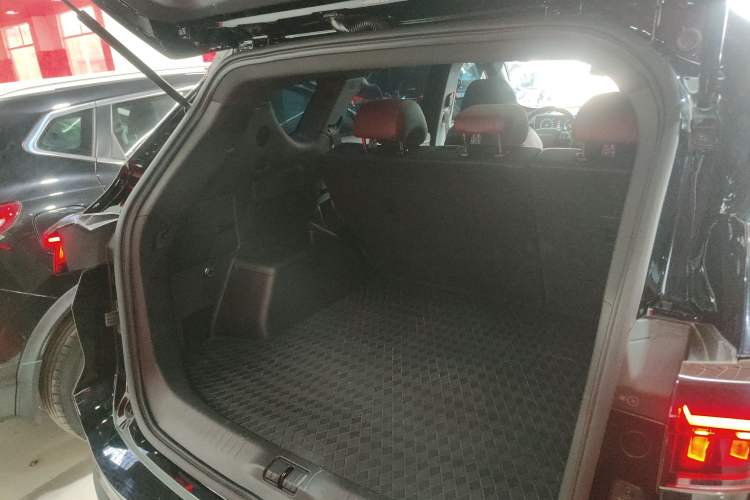 Used JETOUR X70 PLUS 2025 1.5T CVT Flagship PRO 5-Seater