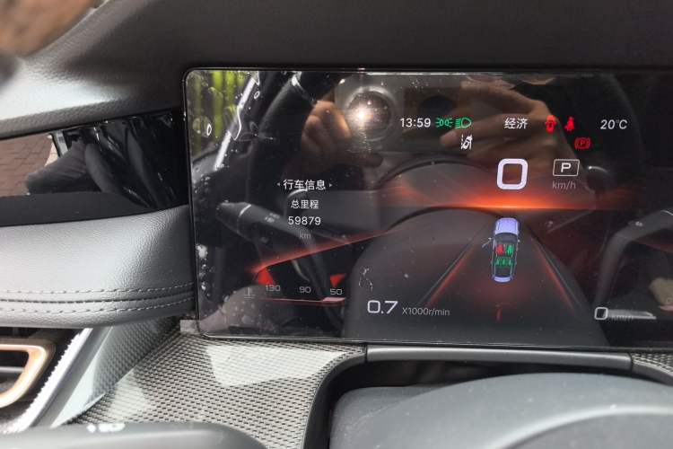 Used Hongqi H6 2023 2.0T ZhiShang Version Odometer Close Up