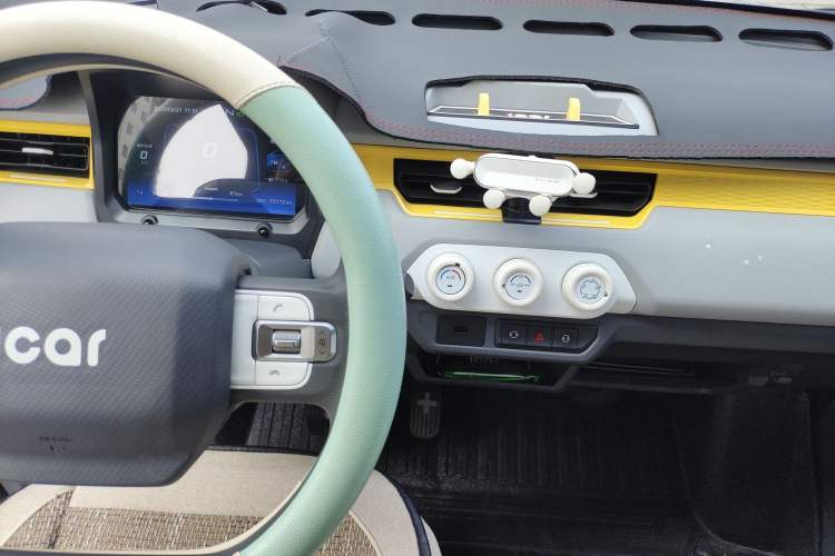 Used Chery QQ QQ Ice Cream 2022 120km Conical Shape Lithium Iron Phosphate
