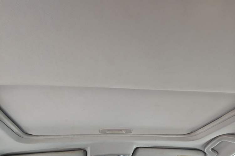 Used Bestune X80 2015 2.0L automatic luxury version
