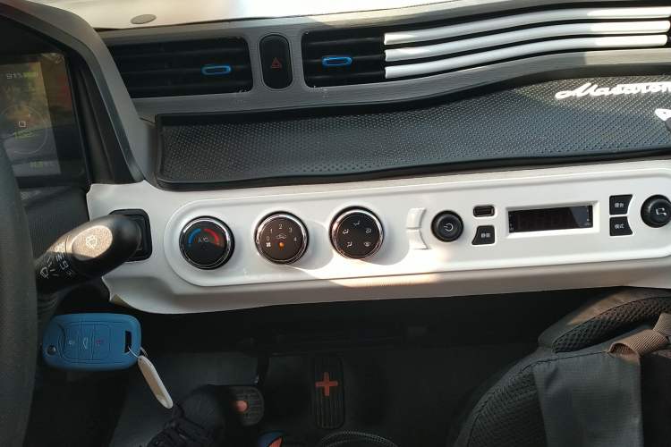 Used Wuling Hongguang MINIEV 2020 Enjoyment Model Lithium Iron Phosphate