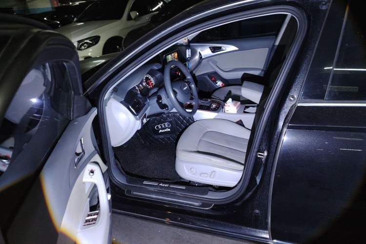 Used Audi A6L 2014 30 FSI Technology Model
