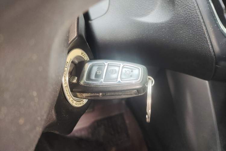 Used Ford Focus 2017 Hatchback 1.6L Automatic Comfort Plus SmartDrive Edition Vehicle Key