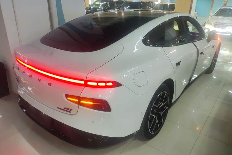 Used XPeng P7 2023 P7i 610 Max Performance Edition