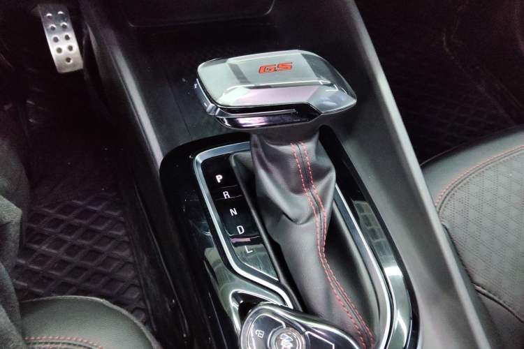 Used Buick Verano 2023 Pro GS Hunter Wind Edition Gear Lever