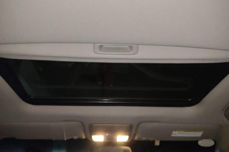 Used Honda Crosstour 2012 2.4L Prestige Edition
