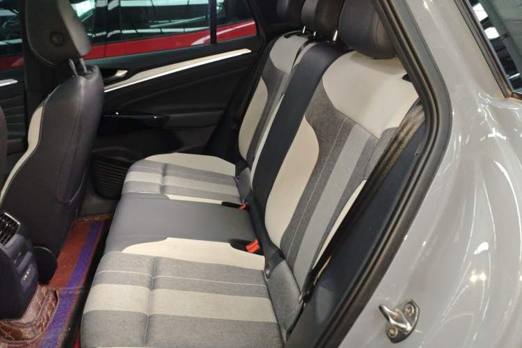 Used Volkswagen ID.4 CROZZ 2021 Long-Range PURE+ Two-Wheel Drive Version