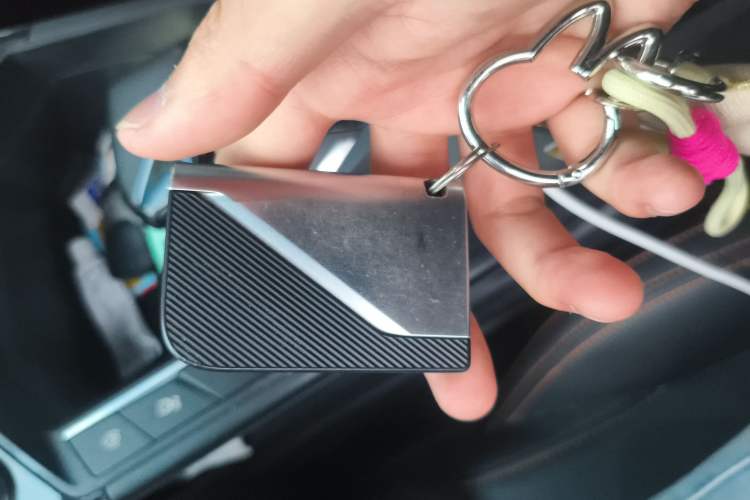 Used Lynk & Co 06 EM-P 2022 PHEV 84 km Range Pro Version