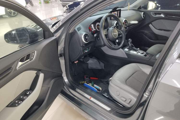 Used Audi A3 2019 Limousine 35 TFSI Fashion Edition China V standard
