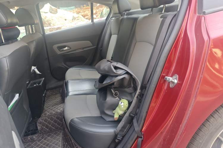 Used Chevrolet Cruze 2013 1.6L SL Sunroof Edition MT
