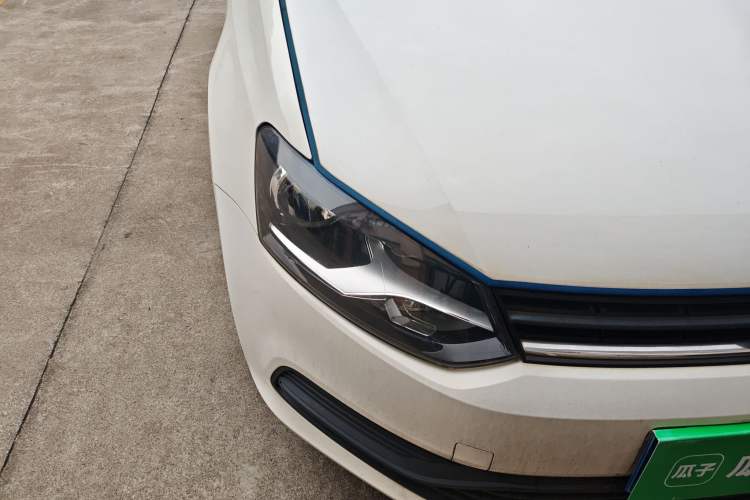 Used Volkswagen Polo 2014 1.4L Manual Fashion Edition