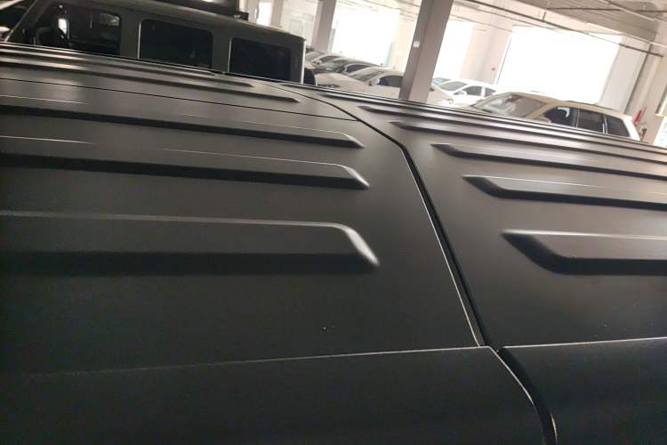 Used Jeep Wrangler 2019 2.0T Sahara Four-Door Version China VI Emission Standard