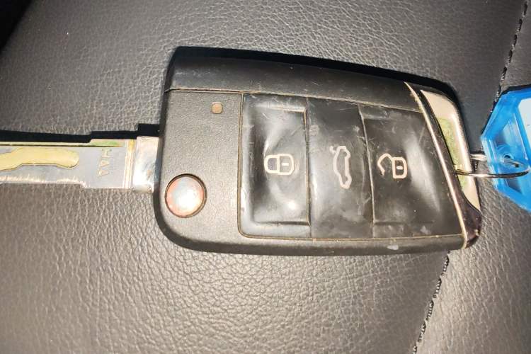 Used Volkswagen Tiguan L 2018 Facelift 330TSI Automatic Two-Wheel Drive Luxury Edition Vehicle Key