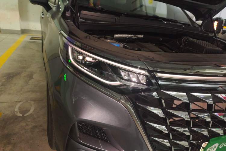 Used Roewe iMAX8 New Energy 2025 1.5T DMH Lu Zun Deluxe Edition