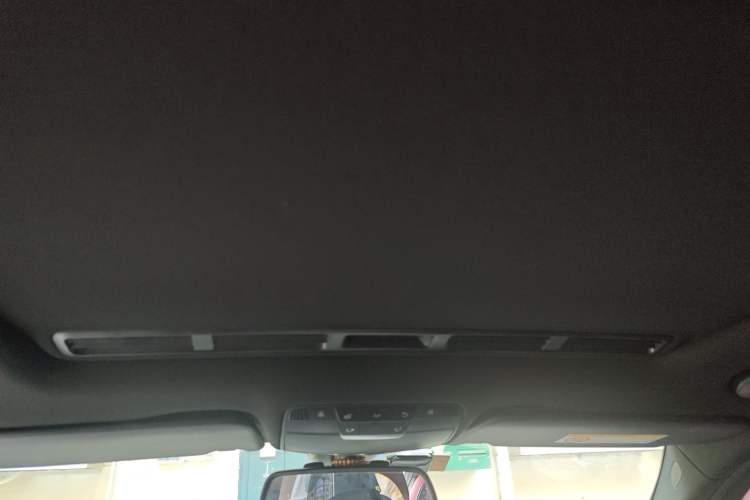 Used Mercedes-Benz C-Class 2017 Restyled C 200 Sport Edition Headliner