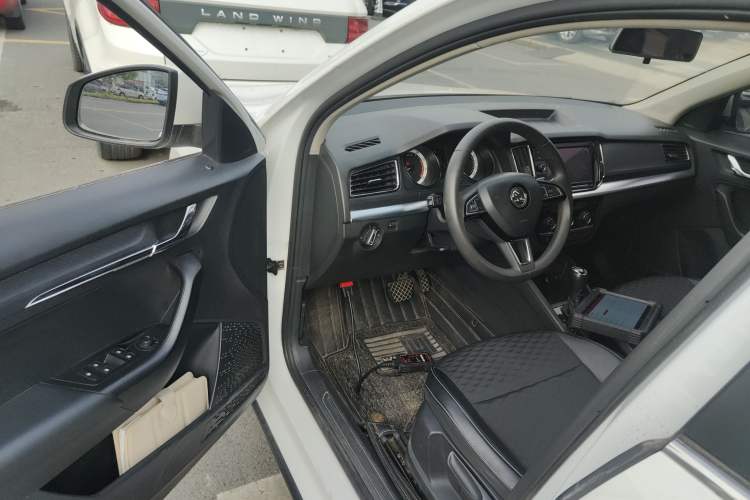 Used Skoda Kamiq 2018 1.5L Automatic Comfort Edition China VI Standard Driver Seat