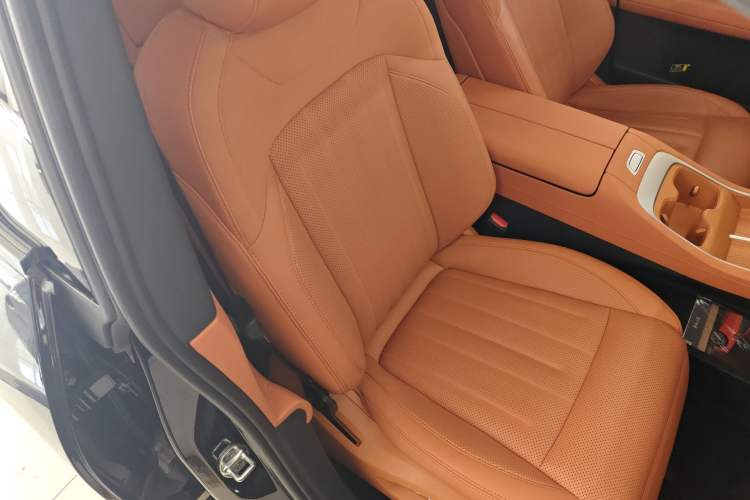 Used ONVO L60 2024 60 kWh All-Wheel Drive
