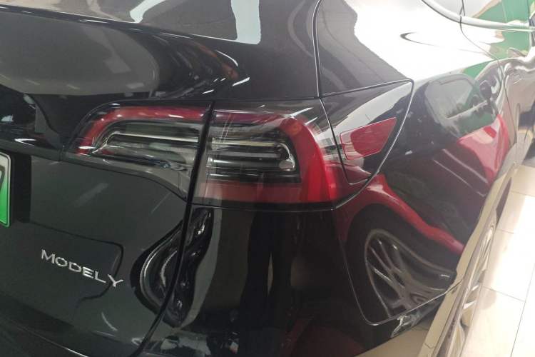 Used Tesla Model Y 2022 Revised Version Rear-Wheel Drive Right Rear Taillight