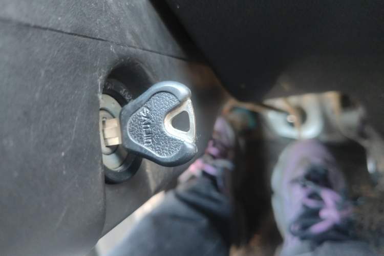 Used Wuling Zhiguang 2013 1.0L Practical Version Vehicle Key