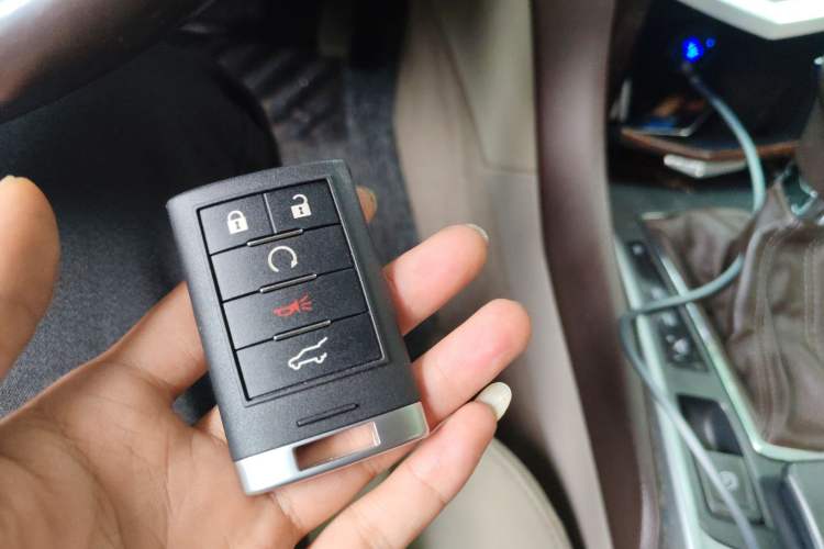 Used Cadillac SRX 2011 3.0L Flagship Edition