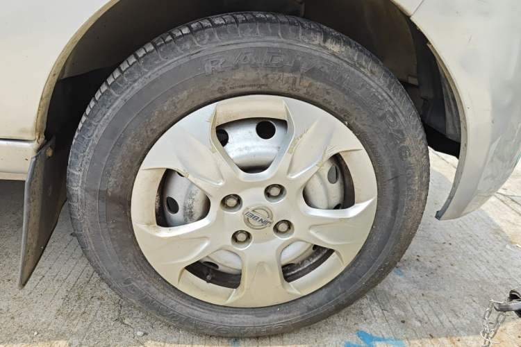 Used Jinbei Hiace X30 2016 1.3L Van Comfort Edition DLCG12
