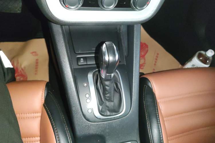 Used Volkswagen Scirocco 2015 1.4TSI Fashion Edition Gear Lever