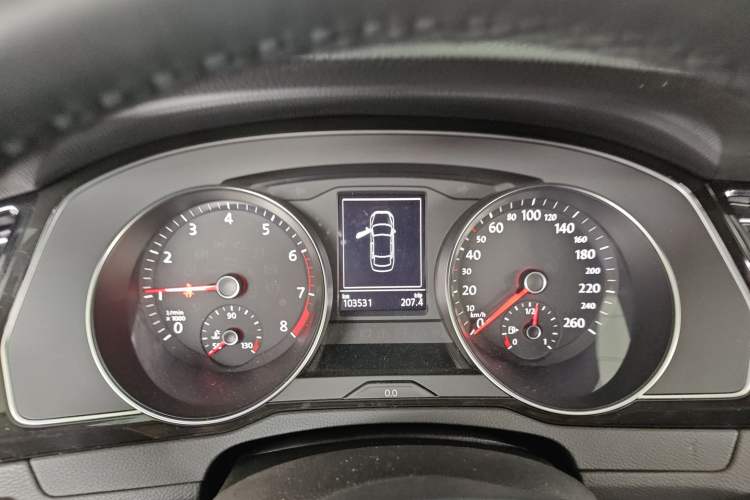 Used Volkswagen Magotan 2018 Facelift 330TSI DSG Luxury Model Instrument Cluster