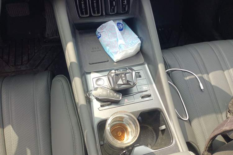 Used BYD Song L EV 2025 Intelligent Driving Version 662 km LiDAR Excellence Edition
