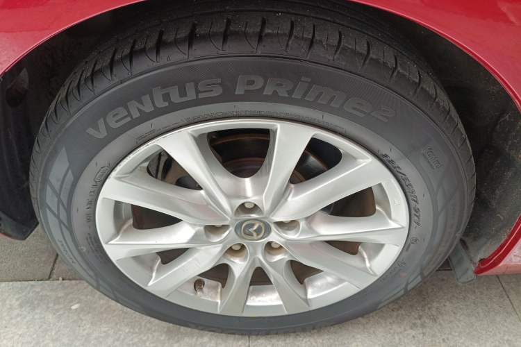 Used Mazda Atenza 2015 2.0L Blue Sky Luxury Edition