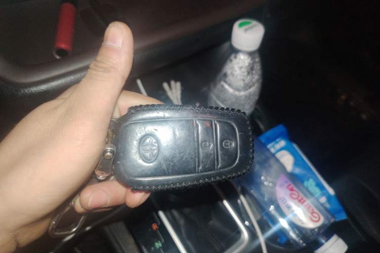 Used Toyota Highlander 2018 2.0T Four-Wheel Drive Luxury Edition 7 Seats China V Emission Standard
